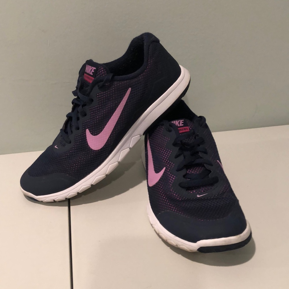 Women’s Nike flex experience rn4 size 8.5